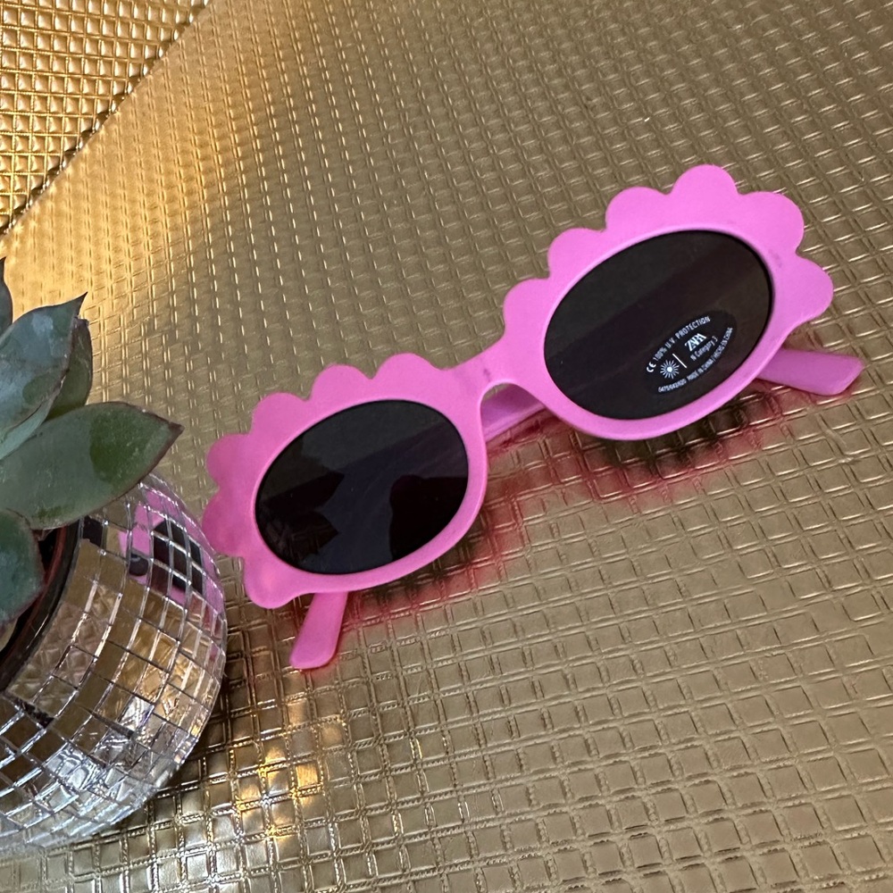 NWOT ZARA KIDS SUNGLASSES